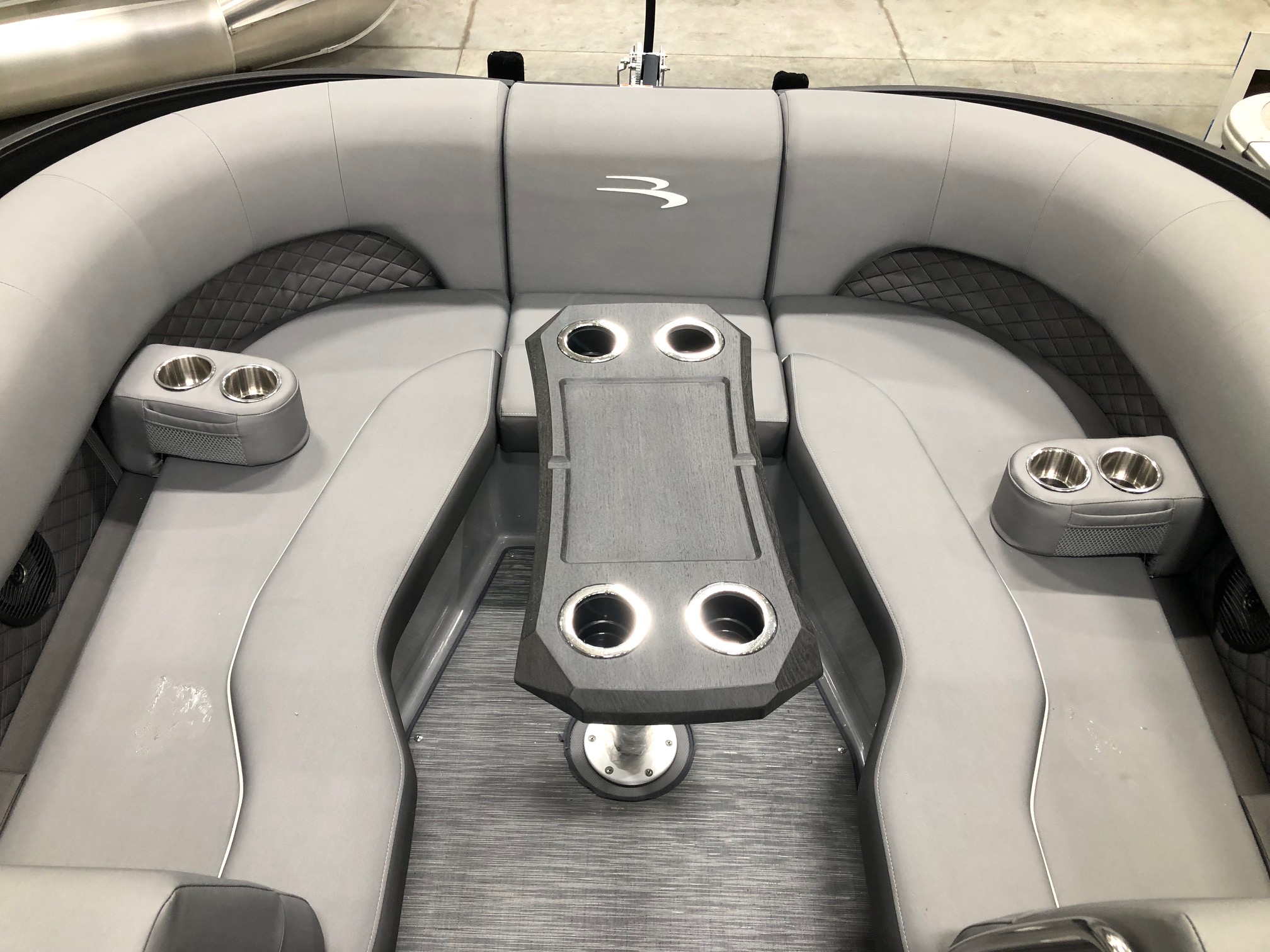 2023 BENNINGTON 23 LTSB(SWINGBACK) TRITOON & MERCURY 200DEALER COST